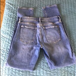 Juniors/Women’s GAP Denim Straight Leg Jeans Size - 27 Regular